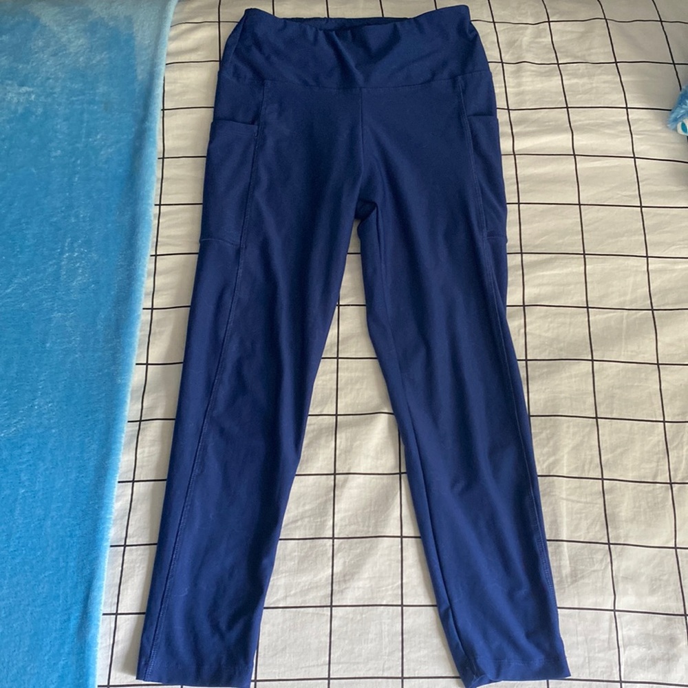 blue yoga pants, size women’s S.